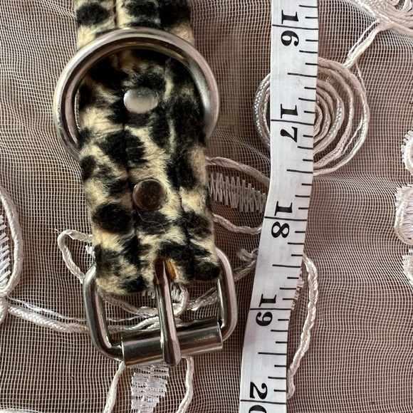 Leopard Print Spiked Choker - Picture 8 of 10